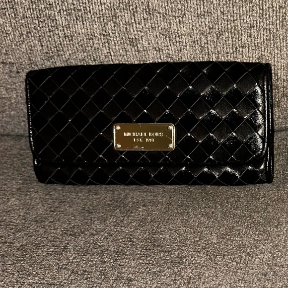Michael Kors Black Leather Clutch With Chain - Picture 14 of 14